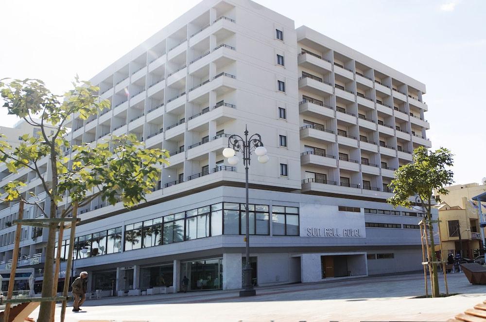 Sun Hall Hotel ลาร์นาคา ภายนอก รูปภาพ