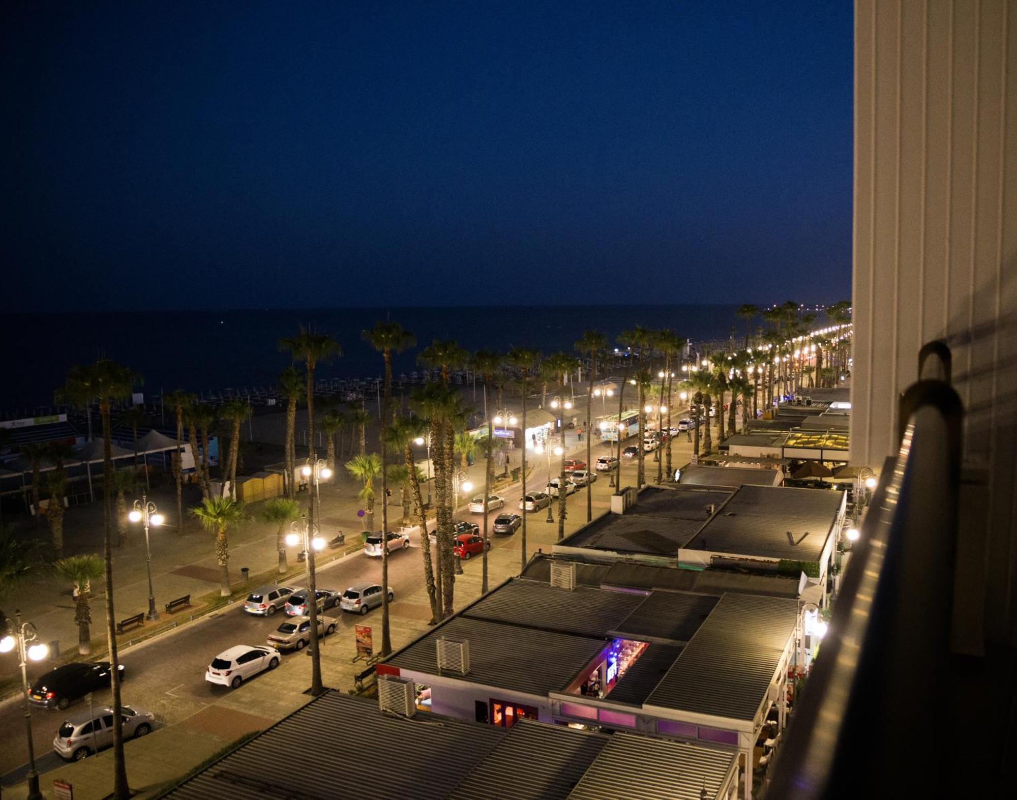 Sun Hall Hotel ลาร์นาคา ภายนอก รูปภาพ