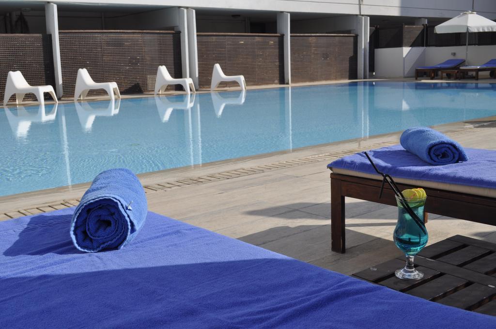 Sun Hall Hotel ลาร์นาคา ภายนอก รูปภาพ