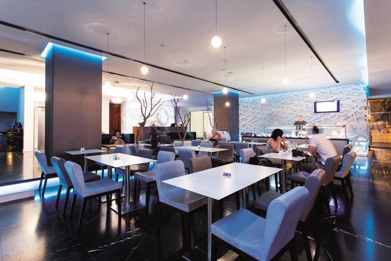 Sun Hall Hotel ลาร์นาคา ภายนอก รูปภาพ