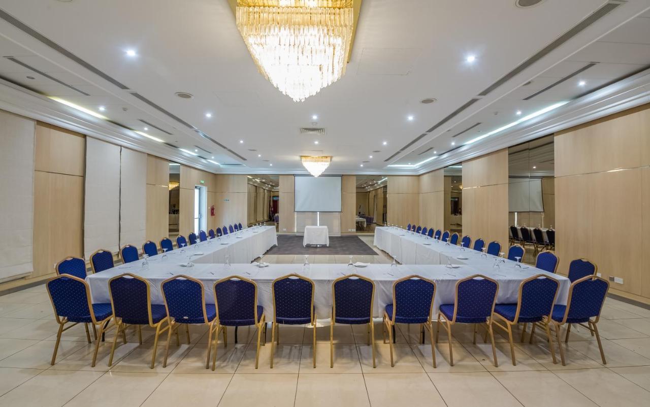 Sun Hall Hotel ลาร์นาคา ภายนอก รูปภาพ